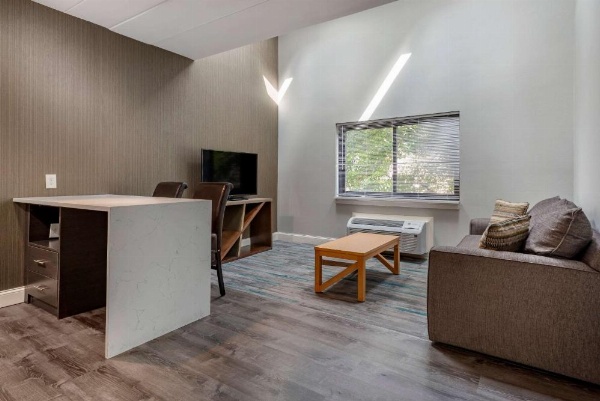 Somerset Lofts image 15